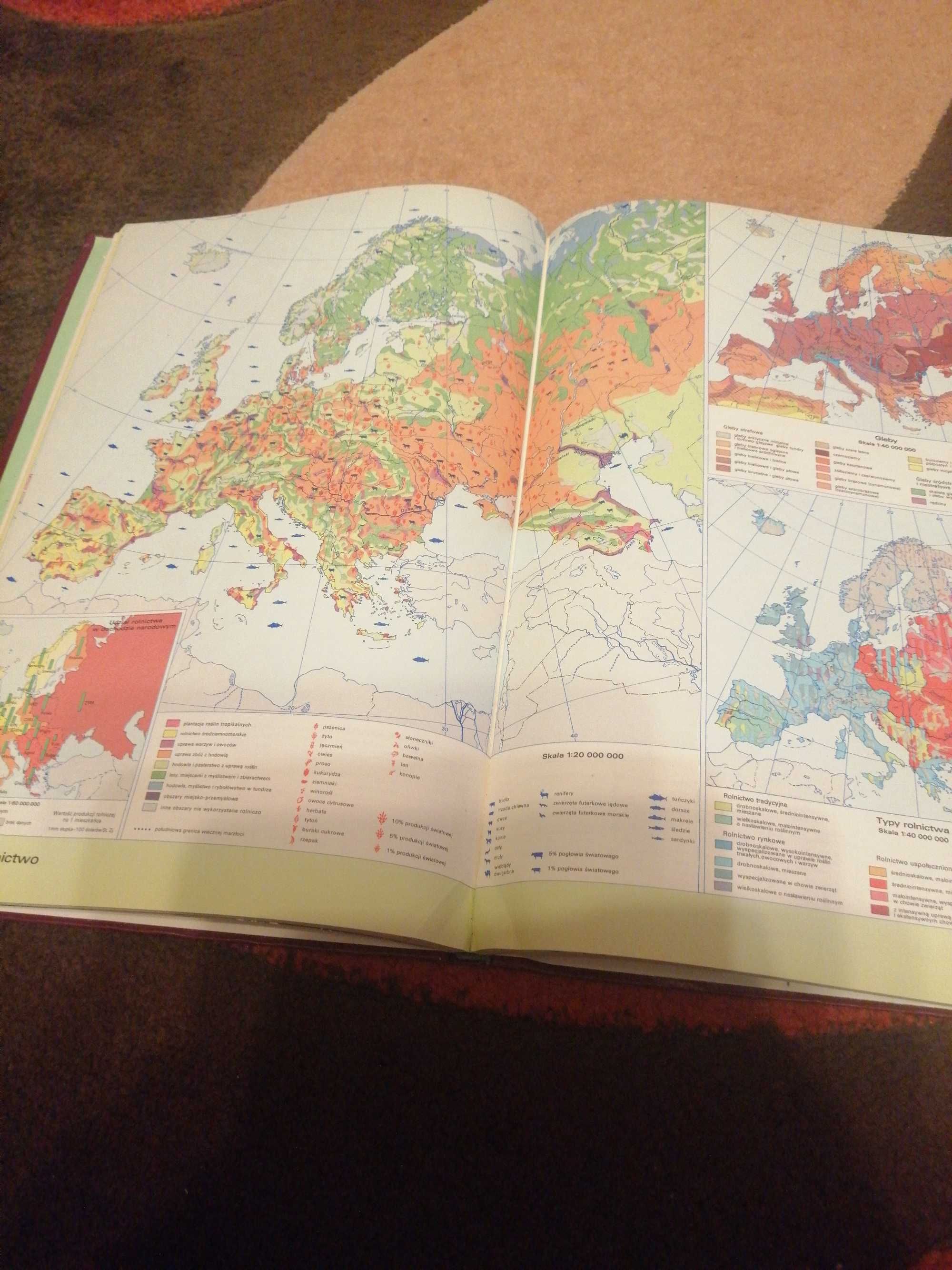 Geograficzny atlas świata PPWK