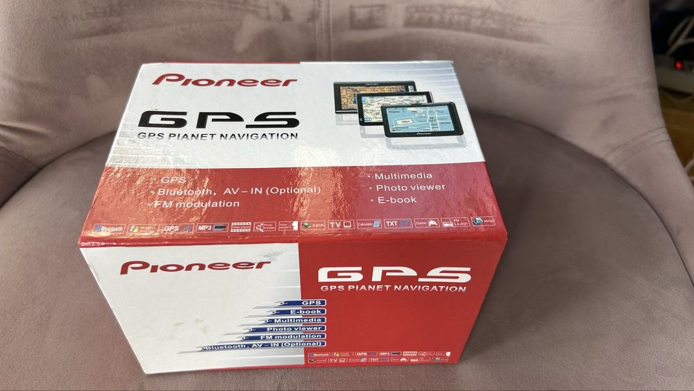 GPS навігатор Pioneer б/у ідеальний стан