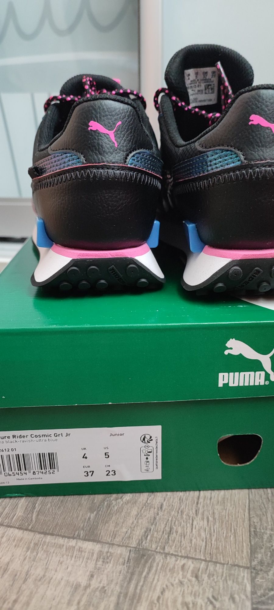 Жіночі кросівки Puma 37