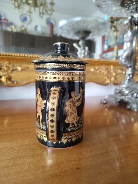Elegancki kubek z zaparzaczem porcelana