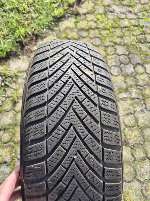 Opony zimowe Vredestein wintrack 195/65r15