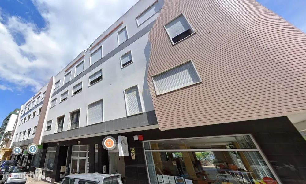 Apartamento T2 no Barreiro com garagem