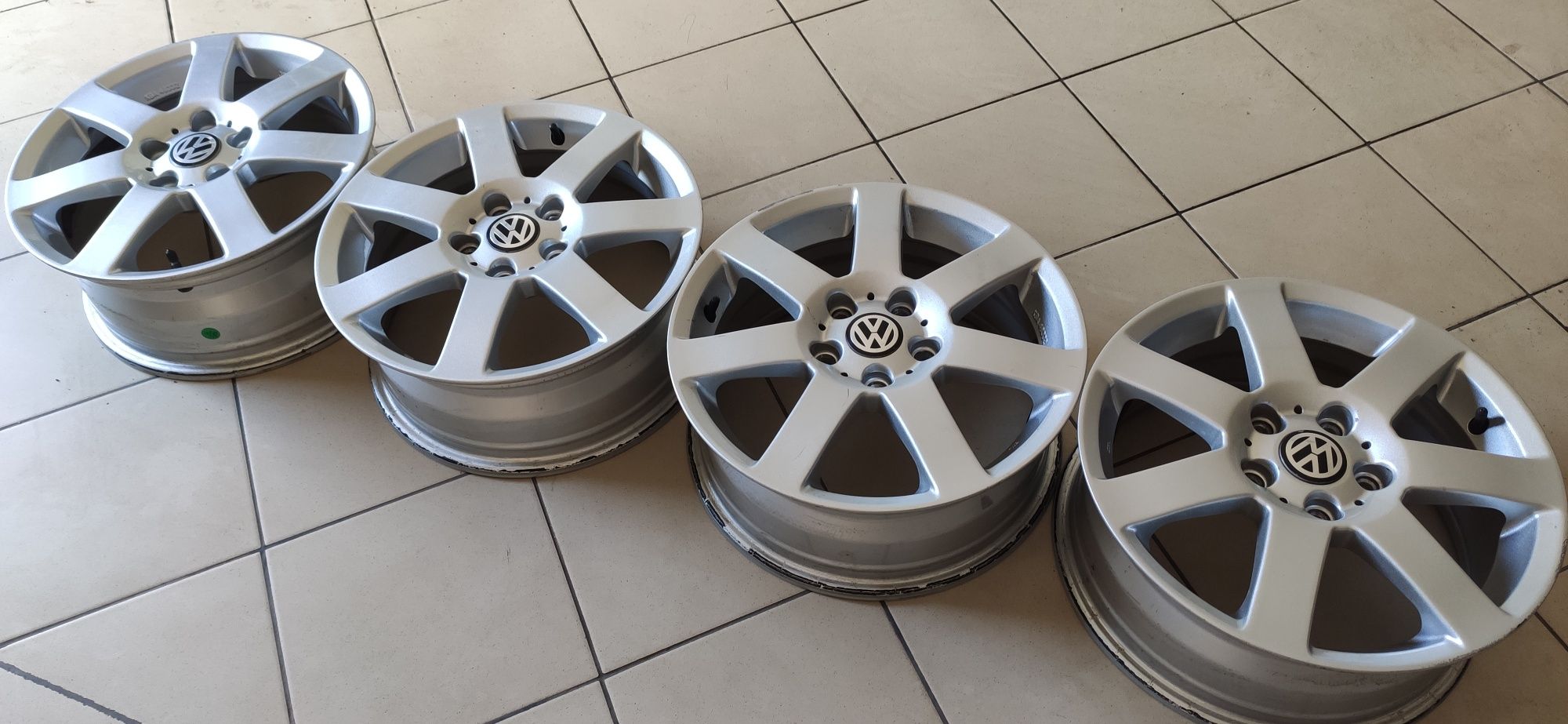 Диски R-16 5*112, 6,5j, et50, ЦО57,1 (VW, Skoda, Audi)