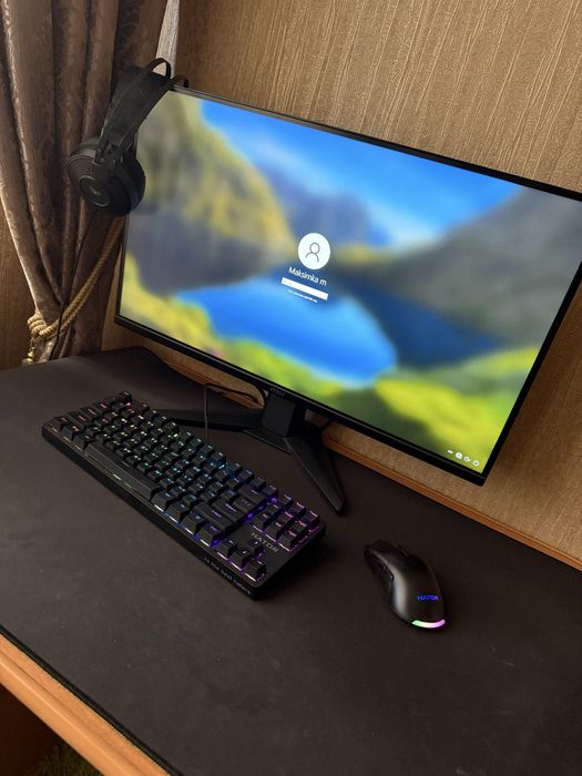 Ігровий монітор MSI MAG 2к 180hz