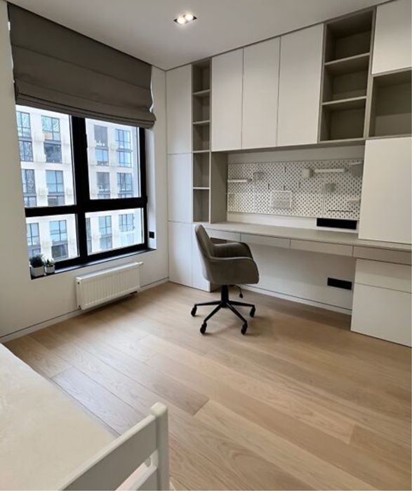 ЖК Файна таун Продам 3-к з дизайнерським ремонтом 78 м2 Салютна  ТОП