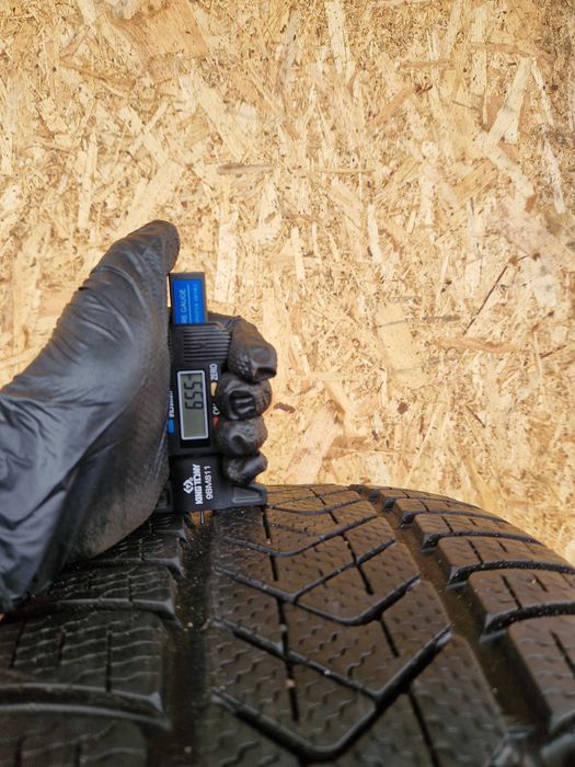 Opona zimowa 255/40/20 Pirelli SottoZero 3