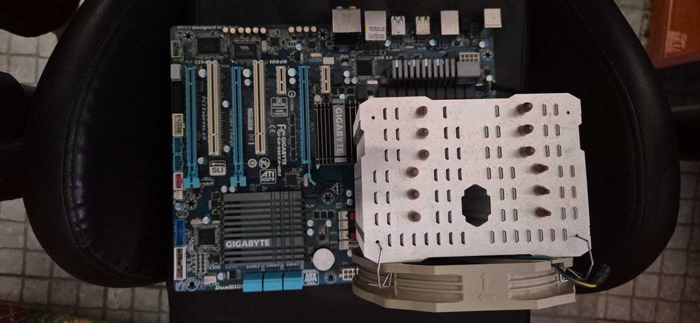 Bundle AMD FX8350 + Gigabite GA-990XA-UD3 + GSKILL 2x8GB