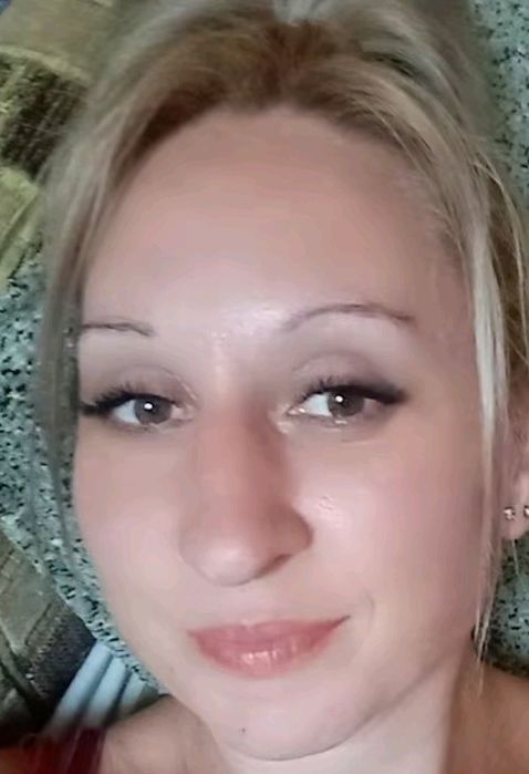 Нарощування вій для моделей СВІТЛО ЗАВЖДИ Є