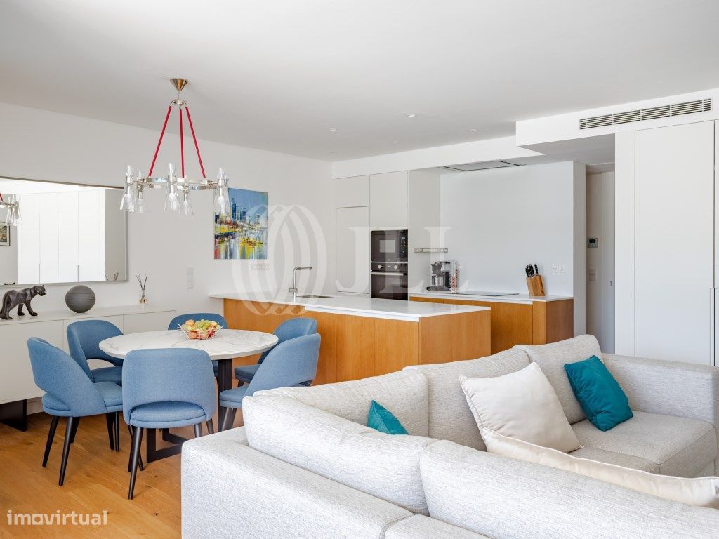 Apartamento T2 com garagem no LAKE 24, em Vilamoura, Algarve