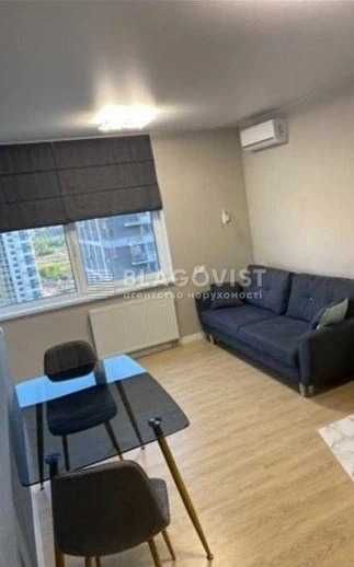 Варшавський мікрорайон Виноградар 2к з ремонтом на Олеся 4Б