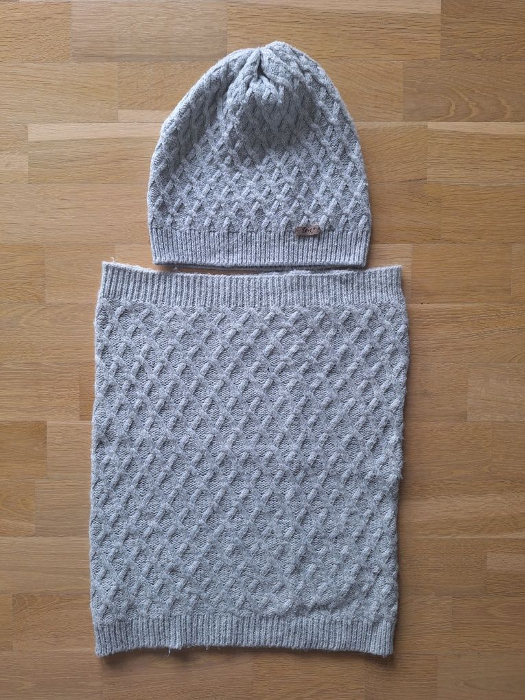 Zestaw czapka + komin- H&M- rozmiar: 134/152