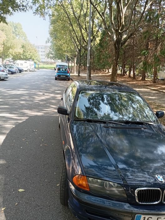 BMW 3.18 azul escuro gasolina