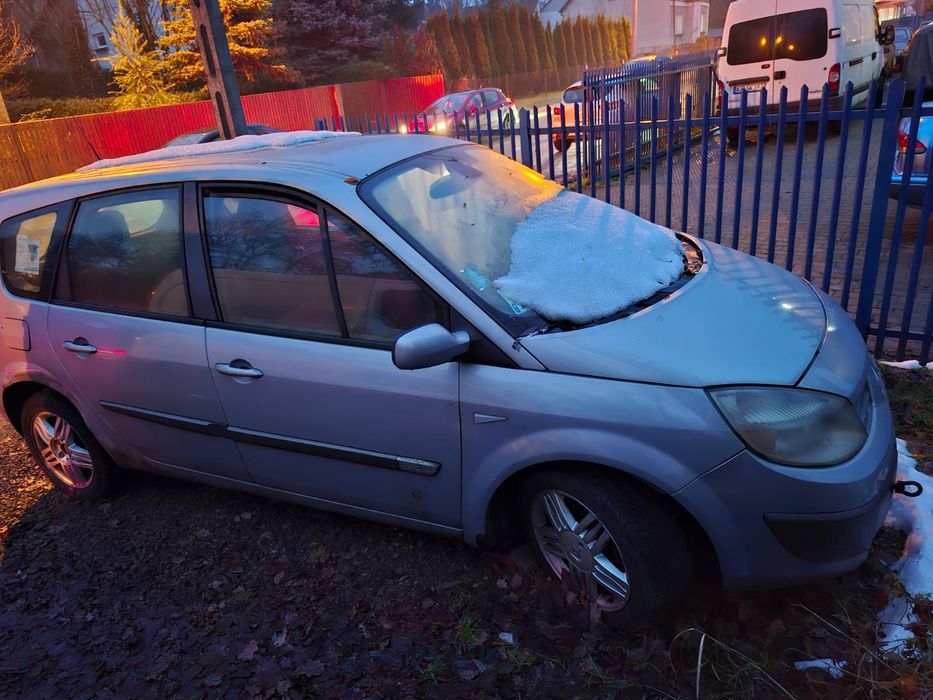 Samochód Renault Gra Renault Grand Scenic 1.9 TDI na części