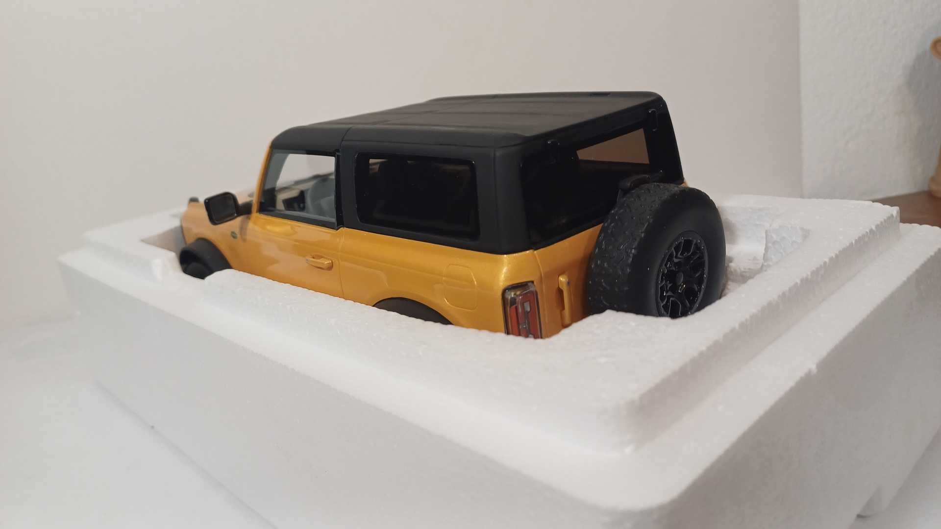 1/18 Ford Bronco Wildtrak 2021 dr - GT Spirit US044