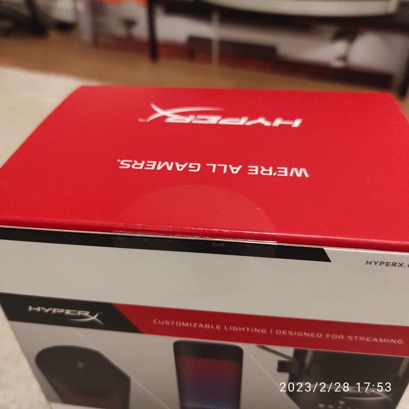 Микрофон HyperX QuadCast S