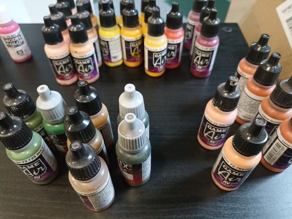 Warhammer farby dużo !!!