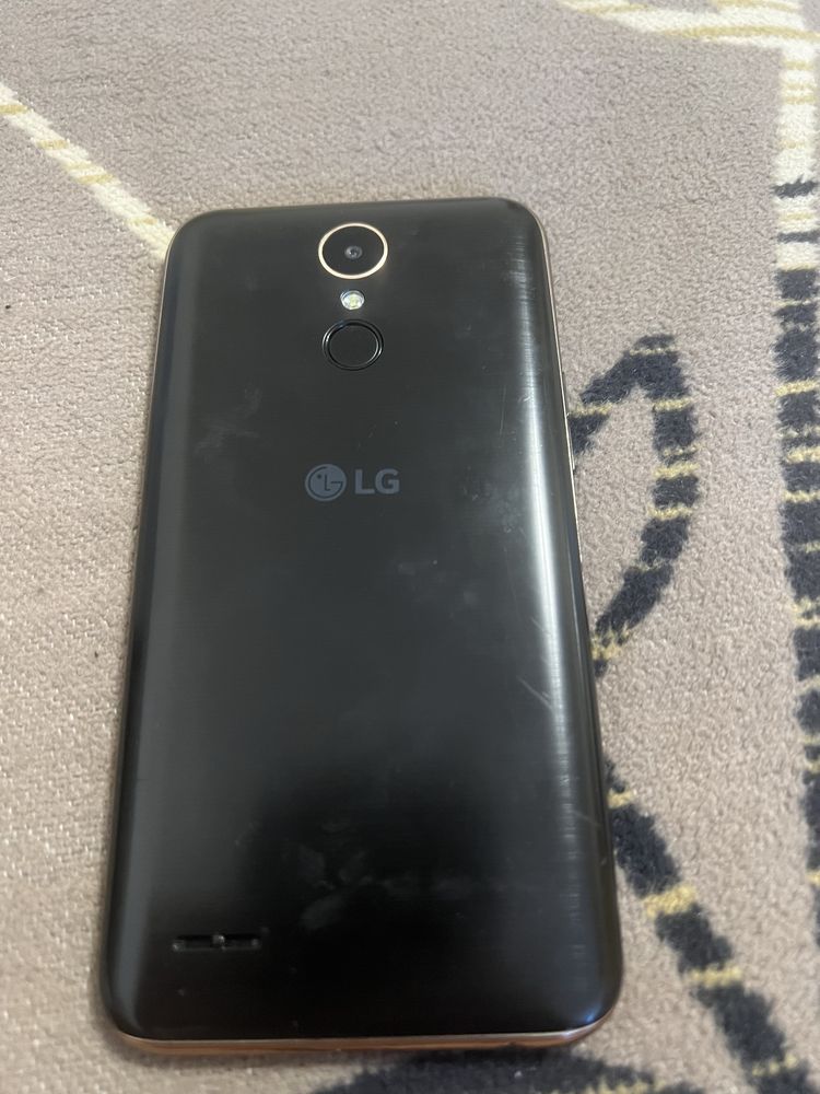 Sprzedam telefon LG K10 + pokrowiec