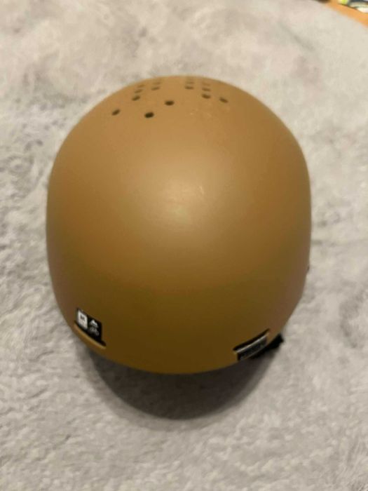 Kask Salomon na narty/snb