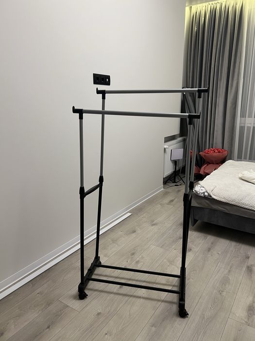 Вішалка для речей