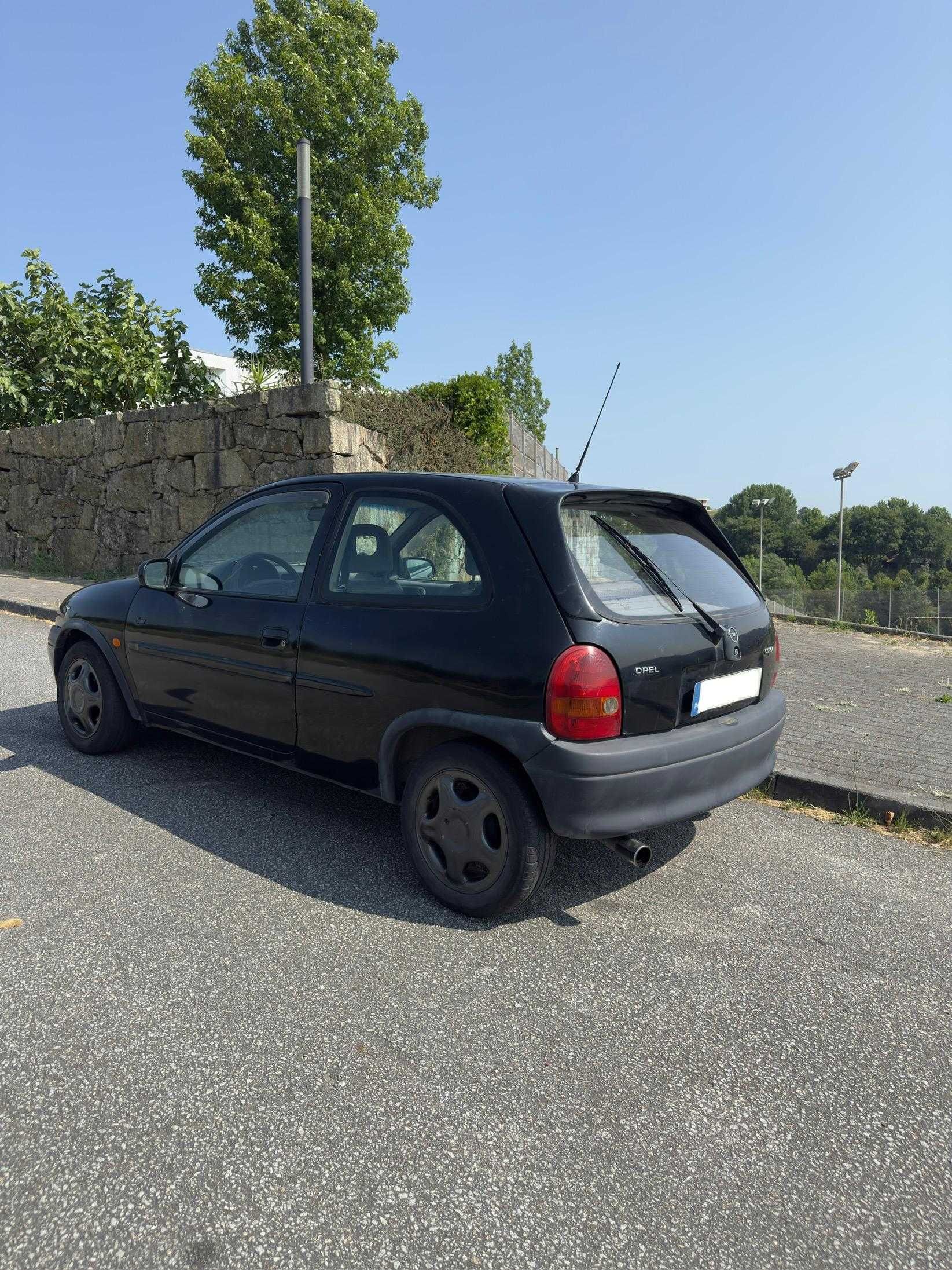 Opel Corsa B 1.5 Diesel - Económico e Fiável