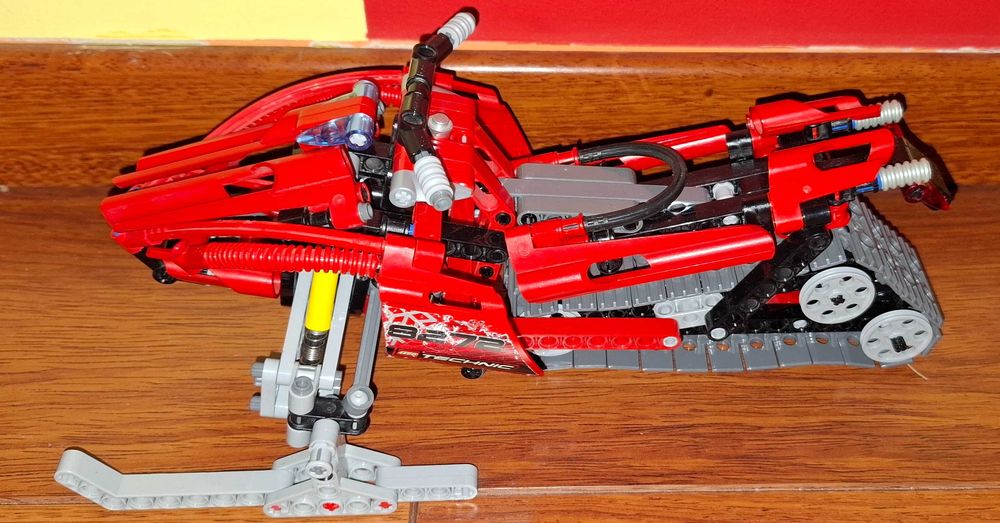 Lego Technic 8272 Skuter Śnieżny 100% KOMPLETNY