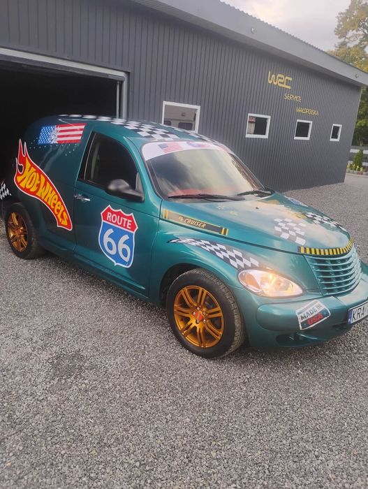 Chrysler PT Cruiser Chrysler  PT Cruiser w malowaniu HOT Wheels