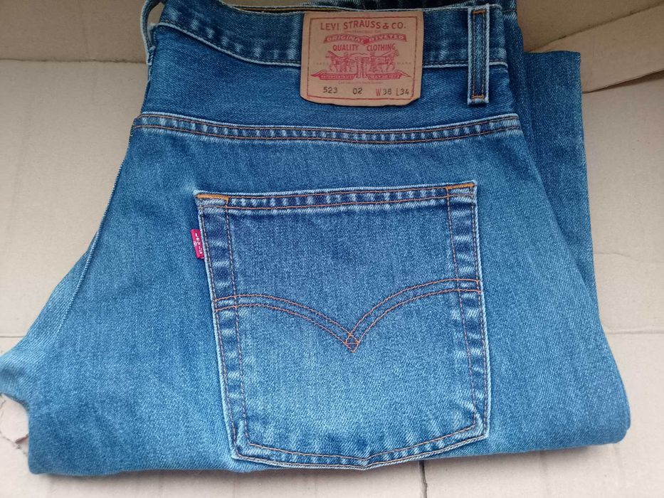 Джинсы Levi Strauss 523 38W 34L