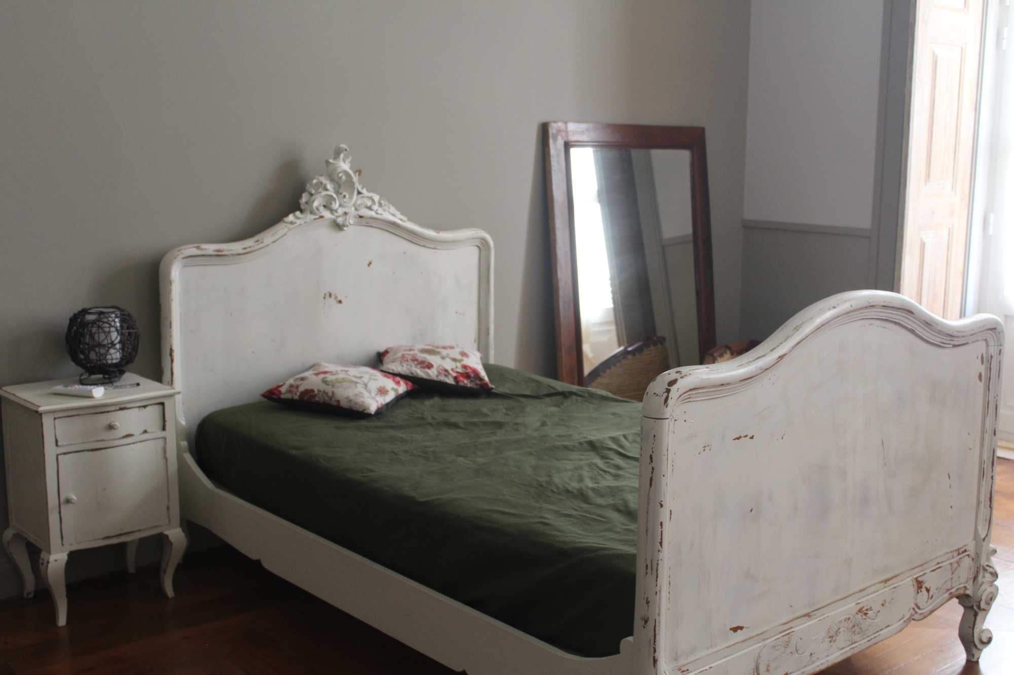 Quartos individuais com casa de banho privativa e excelentes condições