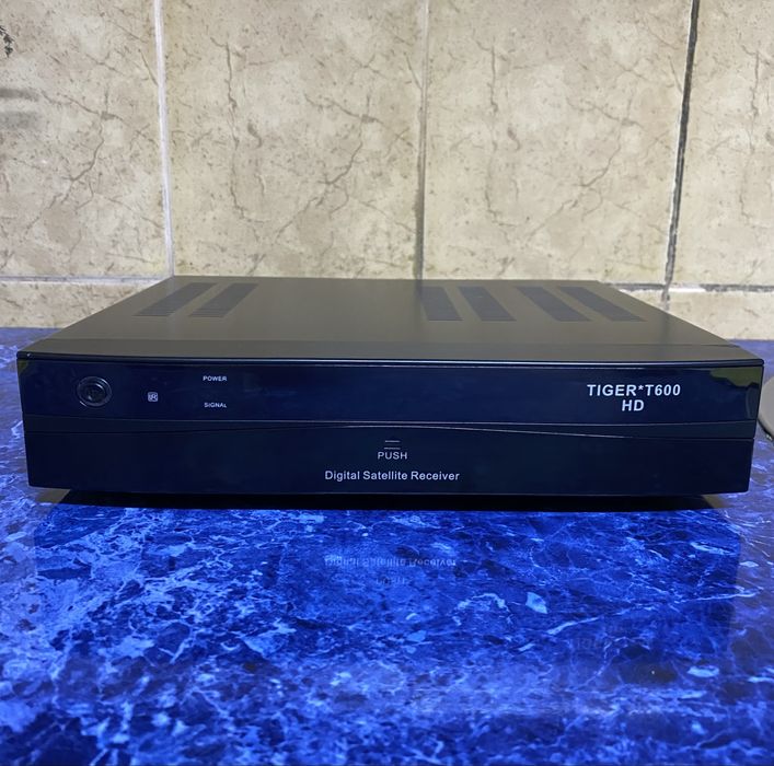 Супутниковий ресивер Tiger T600 HD (як новий)