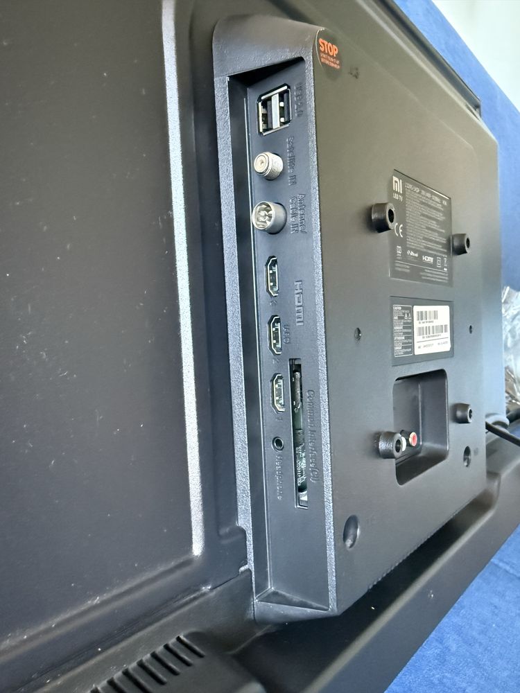 Telewizor smart tv Mi 32” Uchwyt ścienny