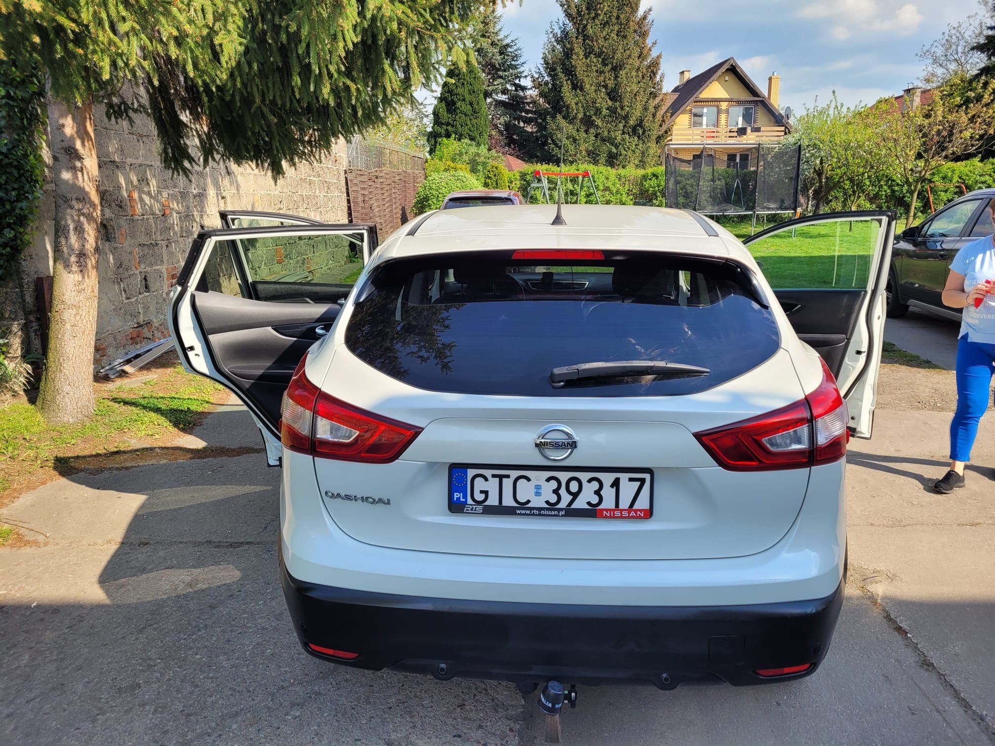 Nissan Qashqai Tekna 1.2 Benzyna