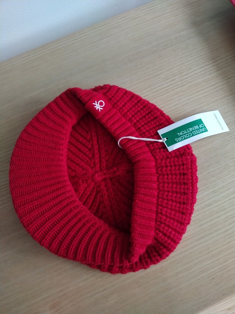 Czapka/beret marki Benetton