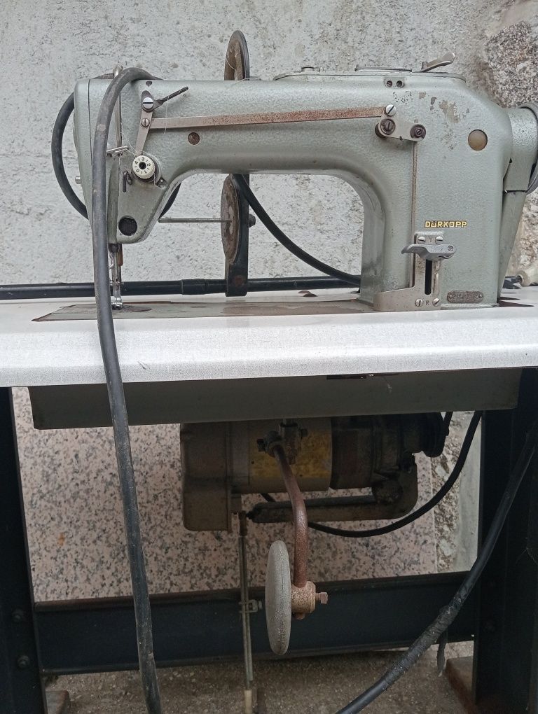 Maquina de costura