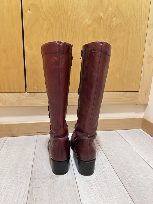 Botas em pele .tam.39