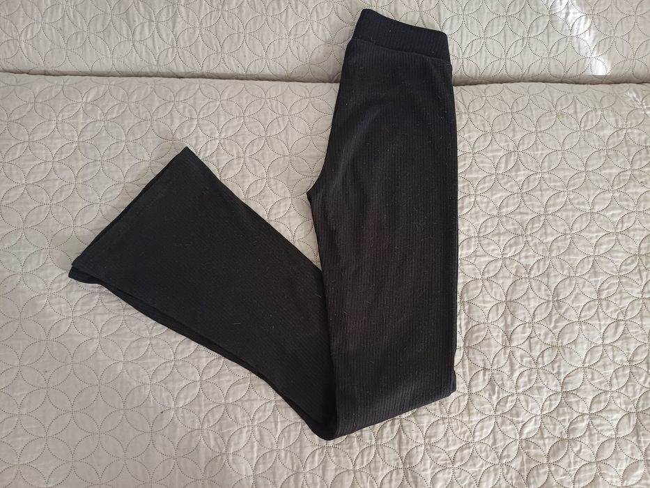 Czarne dzwony xs Cubus