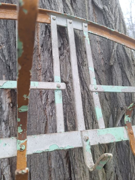 Stary wieszak na płaszcze kurtki art deco