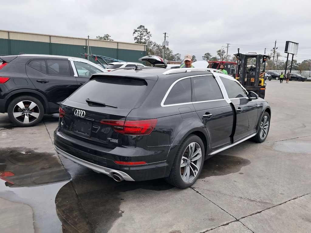 Розборка Audi A4 B9 Allroad 2,0 TFSI USA LY9T Запчастини \ Шрот \