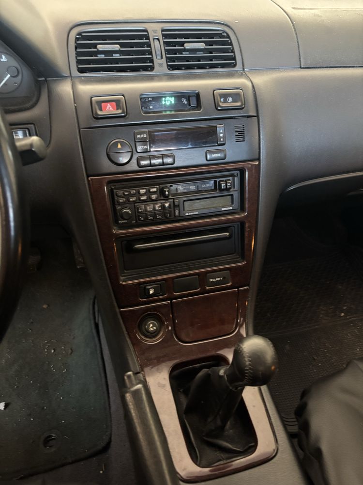 Nissan Maxima QX V6 24v