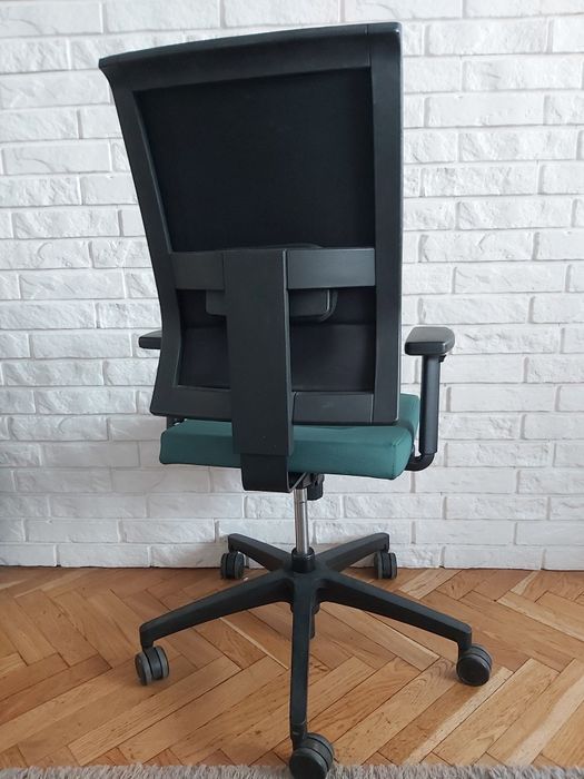 Fotel obrotowy bejot jott