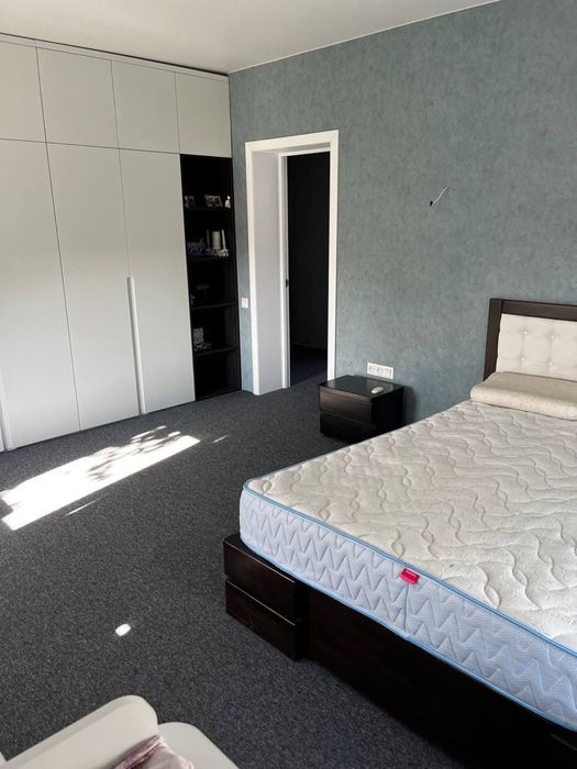 Продам будинок у м. Марганець