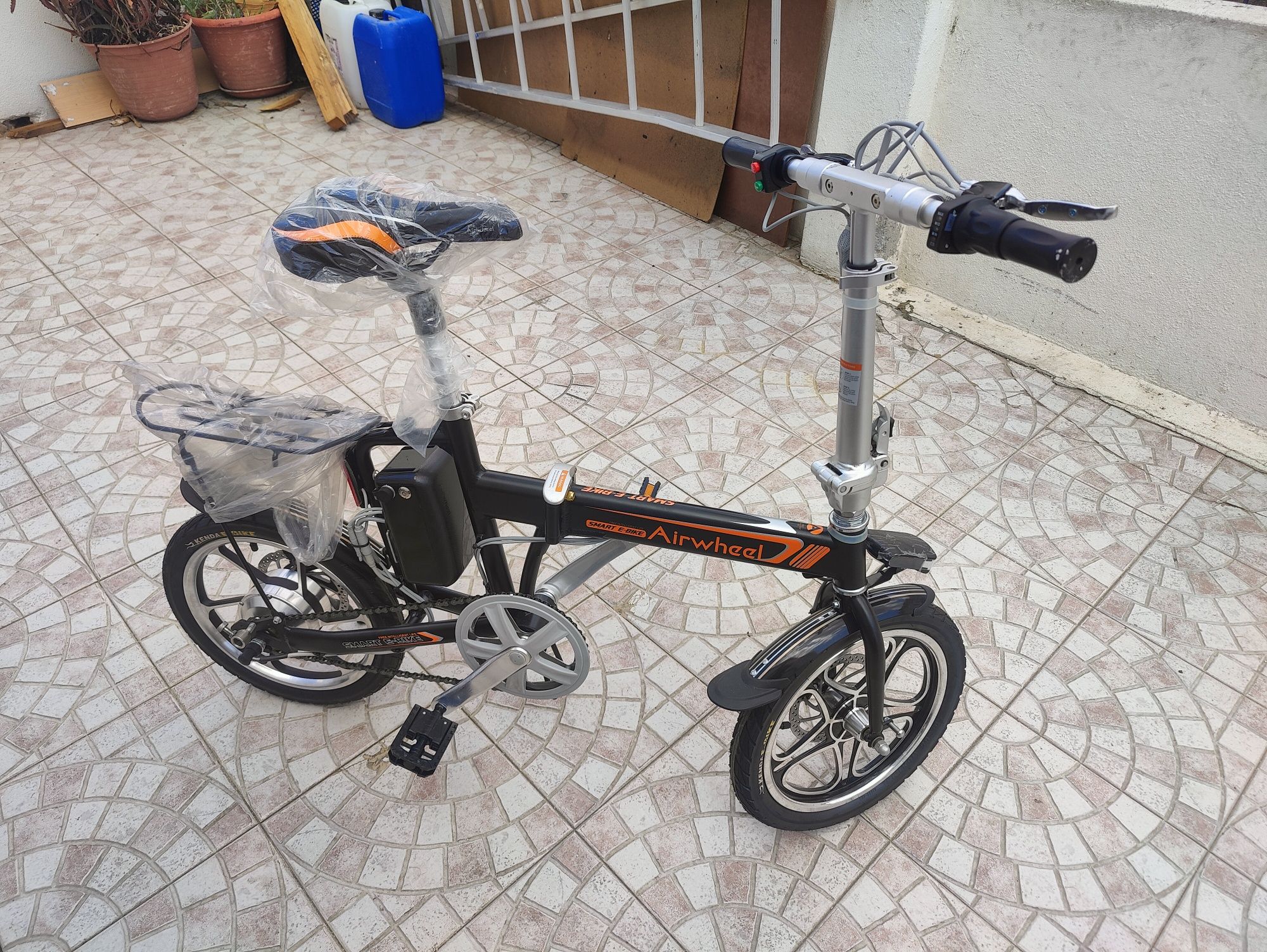 Bicicleta elétrica dobrável Airwheel (Nova)