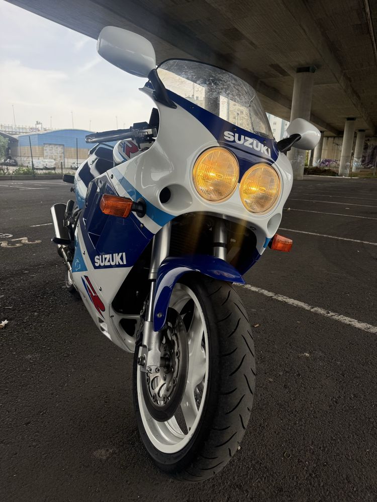 Suzuki GSXR 1100 Slingshot - 1990