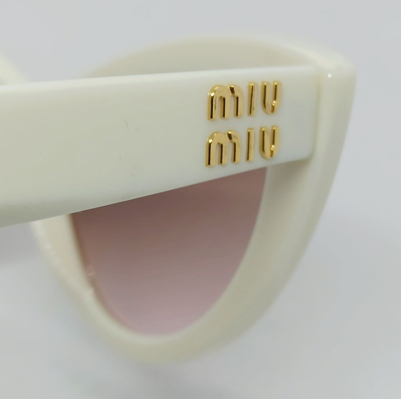Брендовые очки женские коричневый градиент в белой оправе 8413