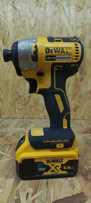 Zakrętarka DeWalt dcf787 18v 5 ah