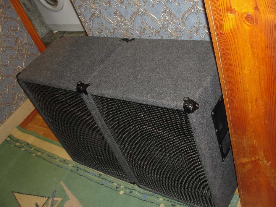 Акустичні системи 300вт. 8 ом 3 полоси