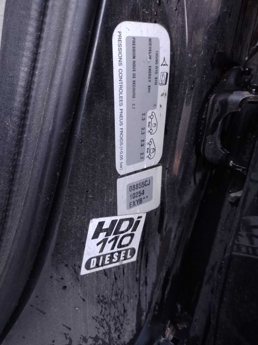 Citroen c5 anglik silnik 2,0 hdi  sprawny jeżdżacy czarny na Wrak RACE