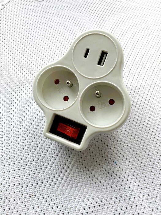 2szt  Rozgałęźnik listwa przedłużacz ładowarka 2x gniazdo, USB-A USB-C