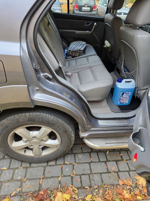 Sprzedam kia Sorento 2006 r. 3500 benzyna i gaz. Doinwestowane.