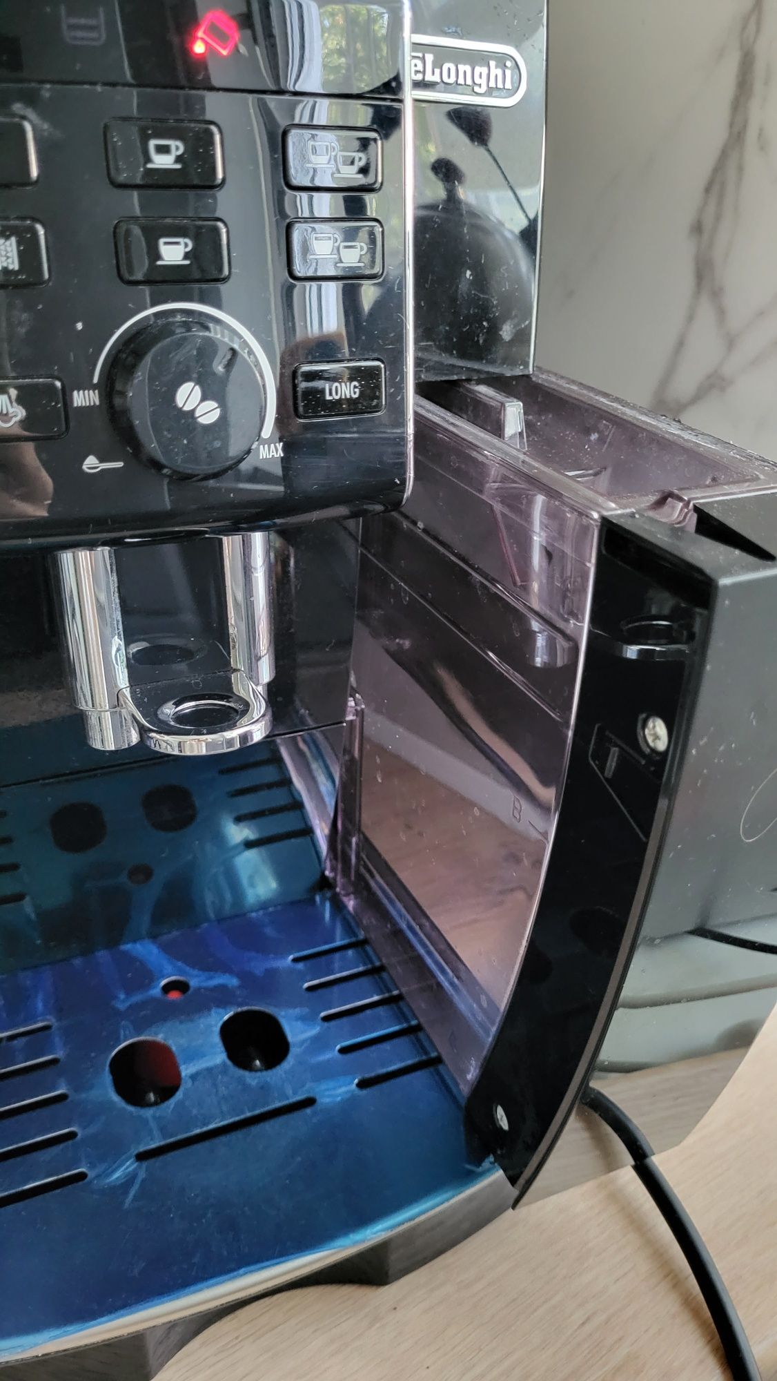 Кавомашина Delonghi ecam 25.128 B