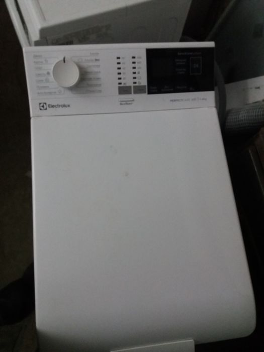 Пральна машина електролюкс